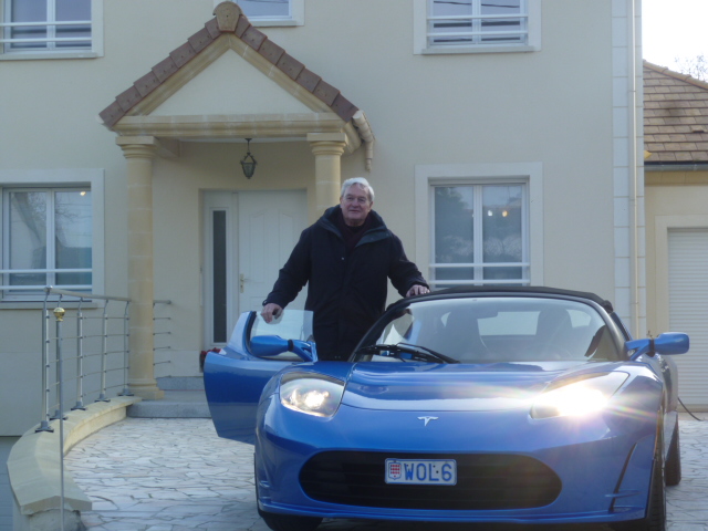 Tesla Roadster photo